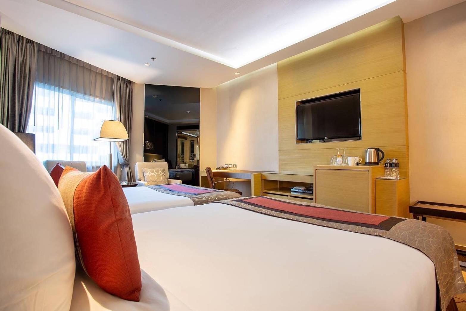 Graceland Bangkok By Grace Hotel - Sha Extra Plus Экстерьер фото