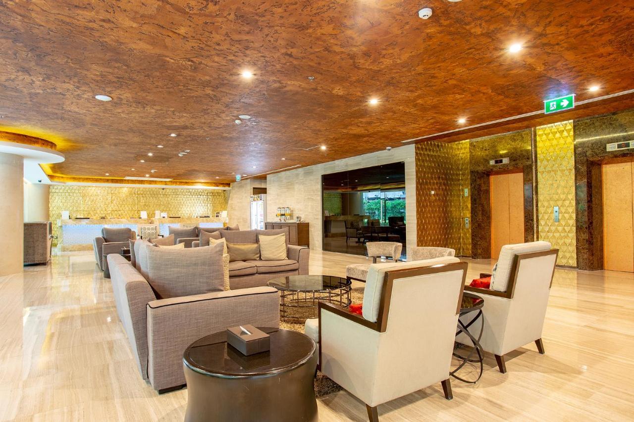 Graceland Bangkok By Grace Hotel - Sha Extra Plus Экстерьер фото